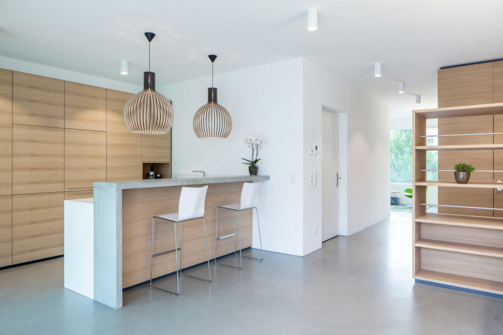 Moderne küche mit bar: 6 ideen für eine bartheke aus holz, stein ...