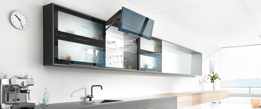 Faltklappen "Aventos HF" von Blum; Foto: Küchenfinder
