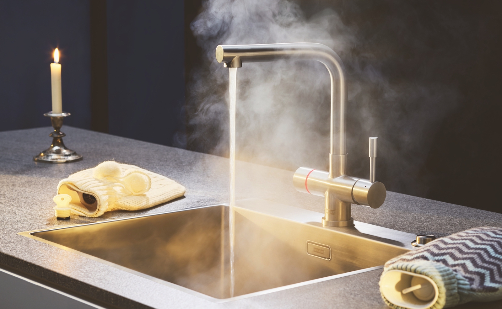 Heißwasser Armatur Mondial von Franke: Kochendes Wasser auf Knopfdruck