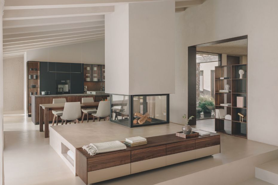 Naturholz in der Küche: Warum die Holzart über die Raumwirkung entscheidet